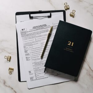 pexels-olya-kobruseva-6929031